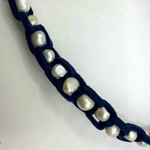 Chico’s Freshwater Pearl Necklace Paige Long Single Strand Beaded Navy Blue - Picture 4 of 8